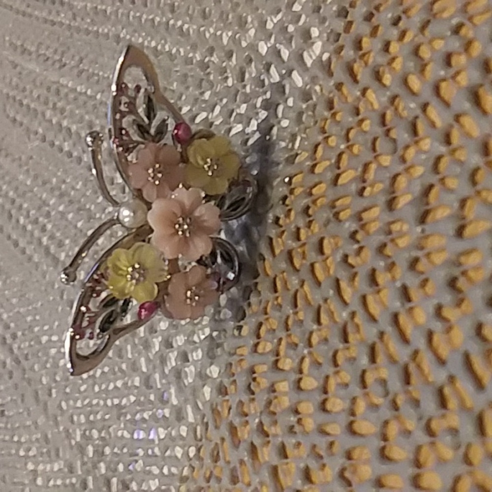 Jardin Collection Butterfly Ring - Picture 5 of 6